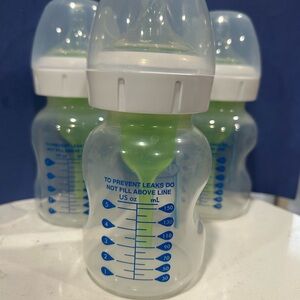 Dr. Browns Wide Neck Natural Flow Wide bottles